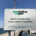 2. Dvojjazyčná cedule v přístavu v Koperu